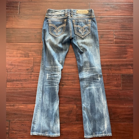 Rock Revival Denisa 28 - Picture 2 of 4